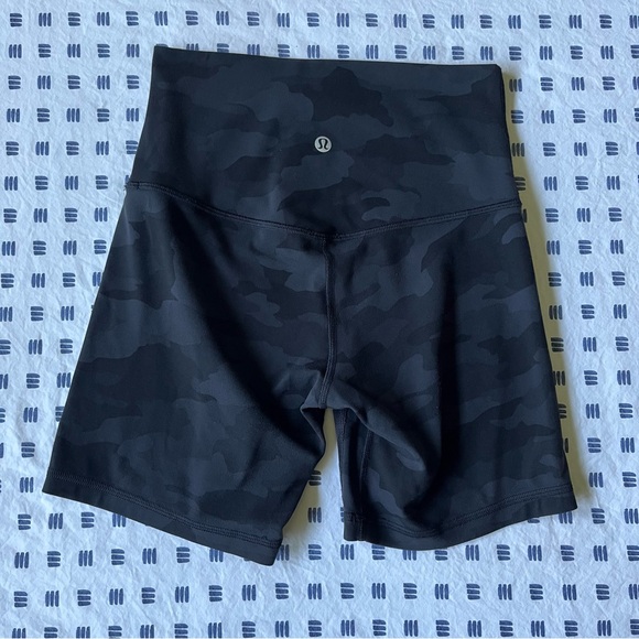 LULULEMON BIKE SHORTS - Picture 2 of 4